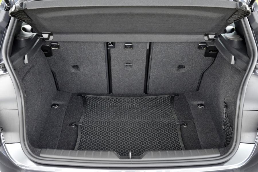 Багажник BMW M140i 5-Door 2016 года  (WW) (фото 52 из 53)
